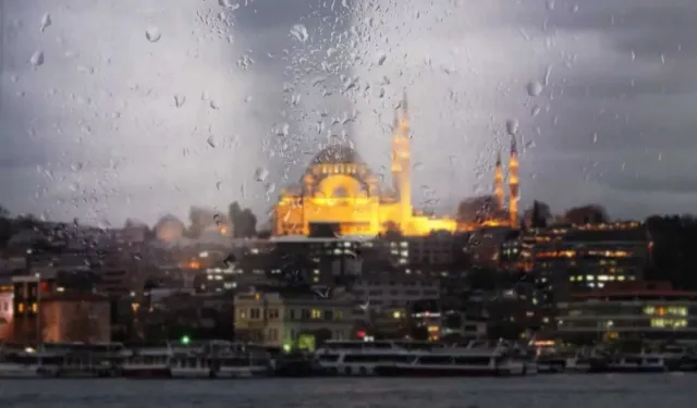 İstanbul'da eğitime 1 gün ara verildi! Motosikletlerin trafiğe çıkışı yasaklandı