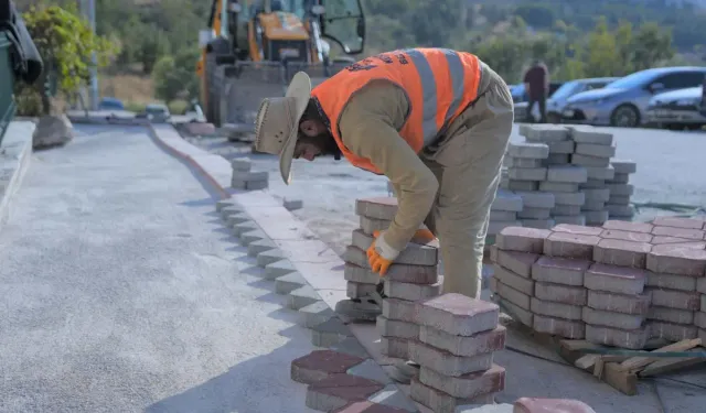 Keçiören'de kaldırım ve sosyal tesislerde yenileme çalışmaları