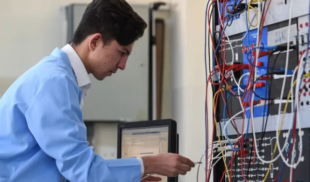Özel mesleki ve teknik liselere eğitim desteği artırıldı