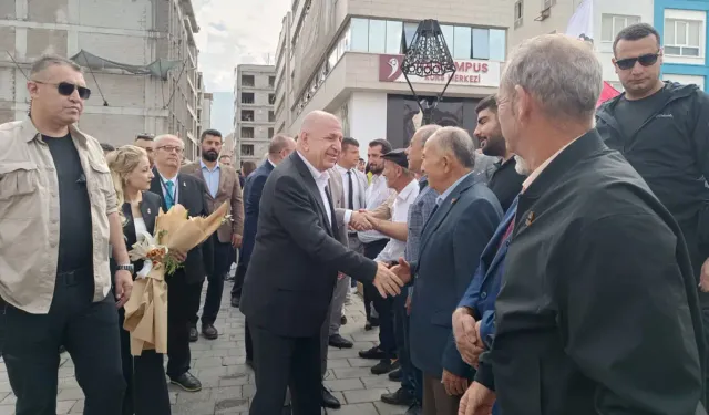Ümit Özdağ: 'Ülkemiz zengin, halkımız fakir'