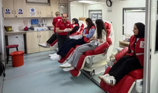 Üniversite öğrencilerinden kan bağışı dayanışması