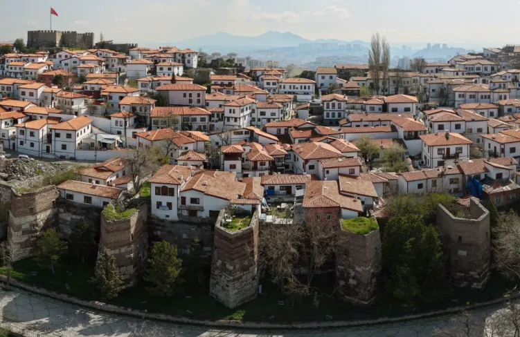 Ankara Kalesi'nde Büyükşehir dokunuşu