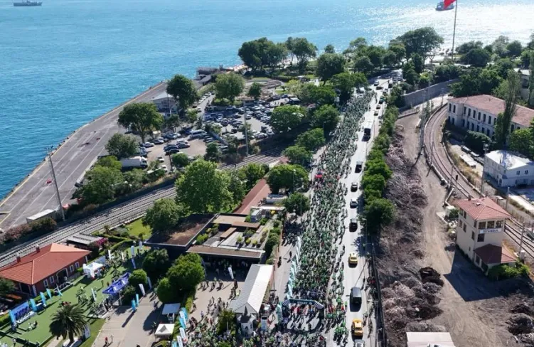 Yeşilay'da çifte heyecan yaşandı... Maçta kaybettik ama bisiklette kazanacağız