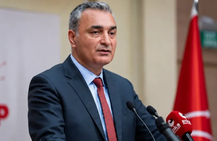 CHP'de 8 il başkanı daha görevden alındı