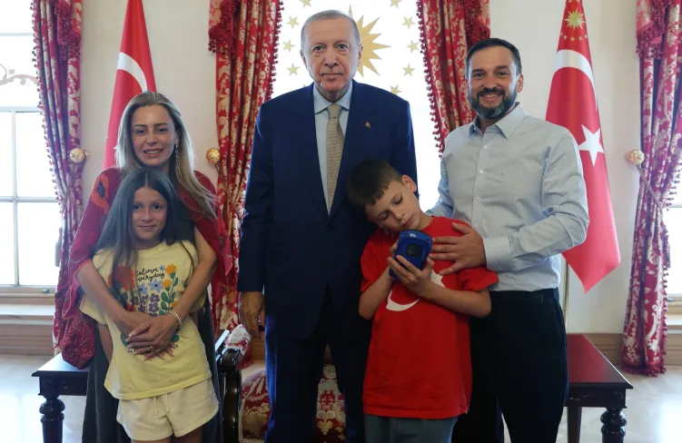 Cumhurbaşkanı Erdoğan, 'Cake Not Hate' kampanyasıyla tanınan Joshua Harris'i ağırladı