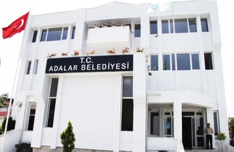 Adalar'da Başkan Vekili Medine Pamuk istifa etti! Meclis 21 Eylül'de yeni vekil seçecek
