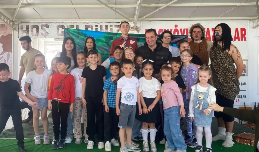 Tiyatro Kasaba’dan Yenimuhacır’da unutulmaz çocuk oyunu
