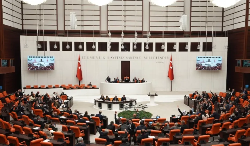 Irak ve Suriye'ye asker gönderme yetkisi 3 yıl uzatıldı