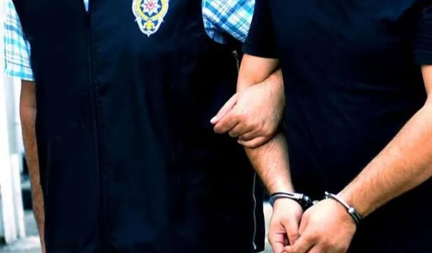 İstanbul'da "Savcıyım" Diyerek Yolcuları Tehdit Eden Şahıs Tutuklandı