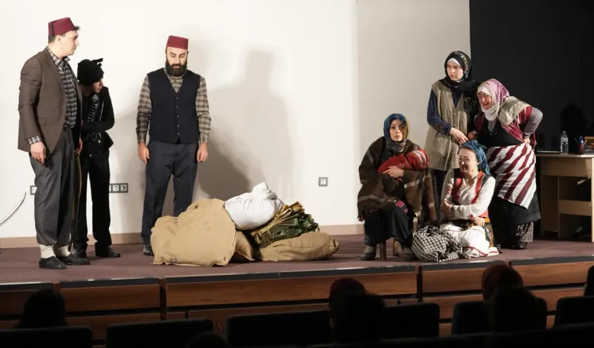 Trabzon'un kayıp yılları ilçelerde sahneye taşınıyor