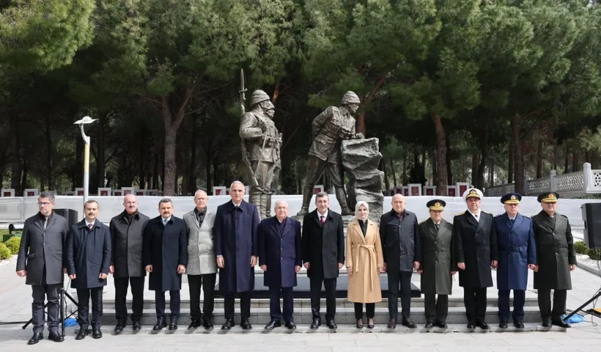 Çanakkale şehitleri Gelibolu'da anıldı