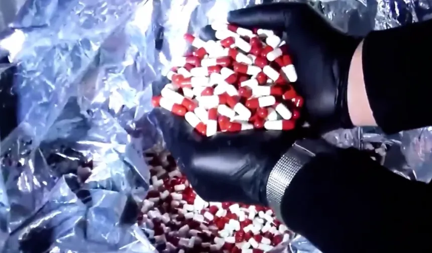 Sınırda ve limanda dev operasyon! 828 milyon TL'lik 484 kilo uyuşturucu ele geçirildi