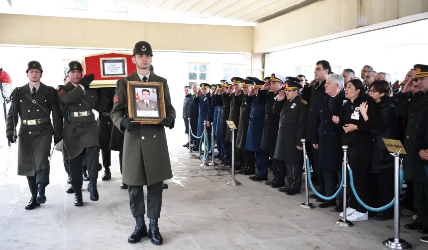 TSK'dan şehit binbaşı Sinan Taştekin'e son görev