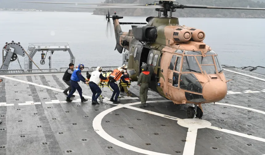 Aksaz'da nefes kesen tatbikat... Denizaltı kurtarma senaryosu gerçeği aratmıyor