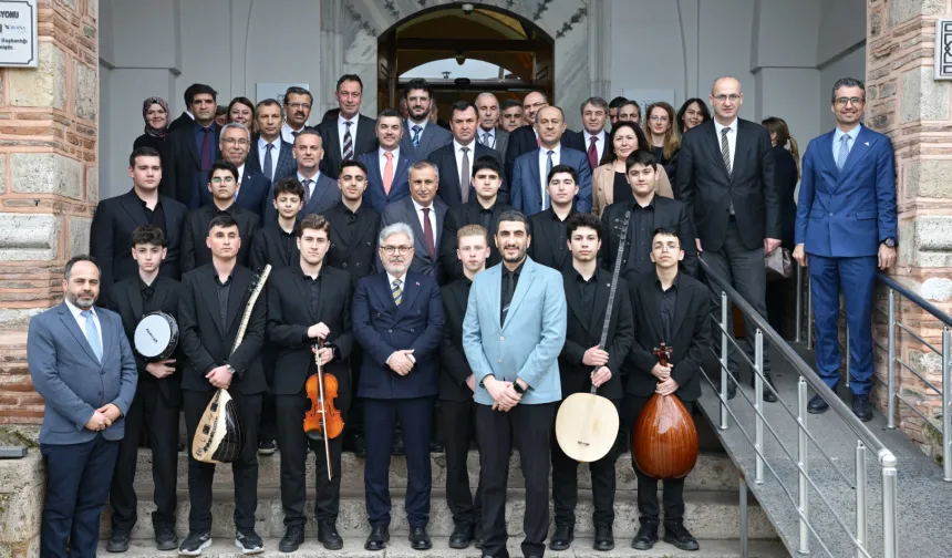 Bir Şehir Bin Derslik Bursa projesi tanıtıldı