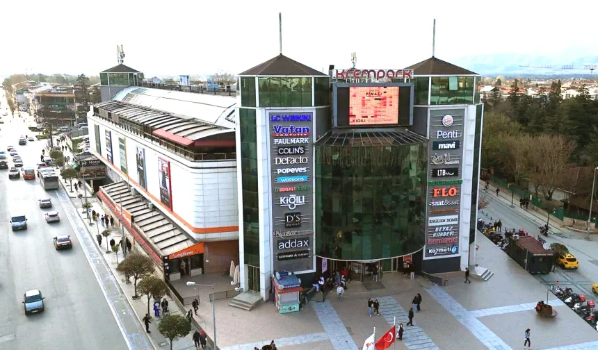 Düzce'de Krempark AVM'ye mühür!