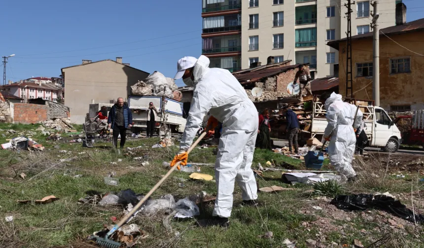 Sivas'ta izinsiz atık alanlarına müdahale