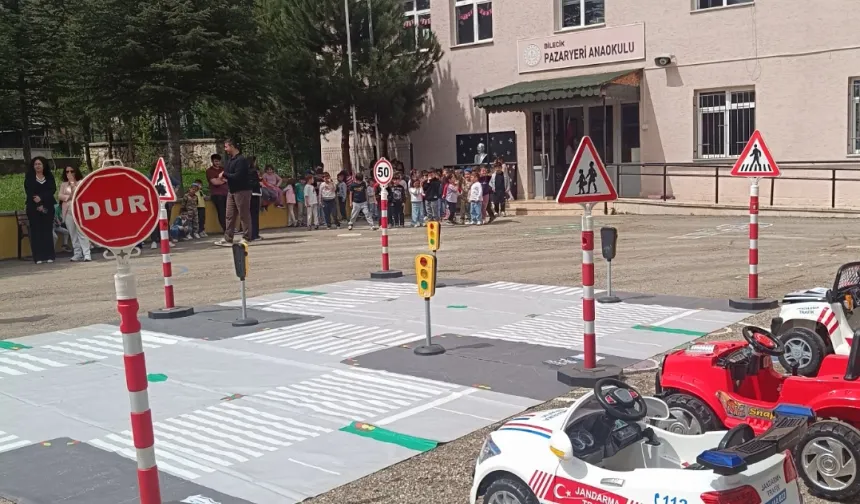 Bilecik Pazaryeri'nde trafik bilinci küçük yaşta başladı
