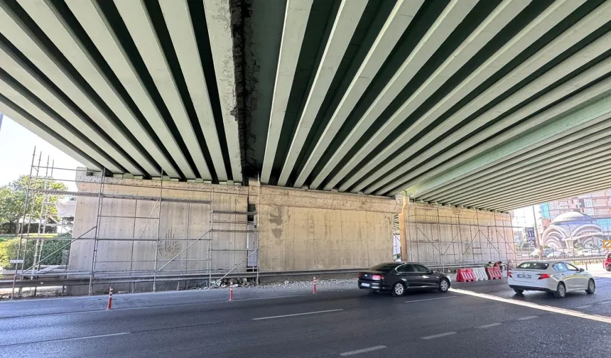 İstanbul'da D-100 Cevizli Kavşağı Üst Geçidi güçlendirildi