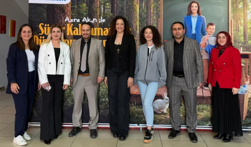 Kolejden çocuklara tiyatro ziyafeti