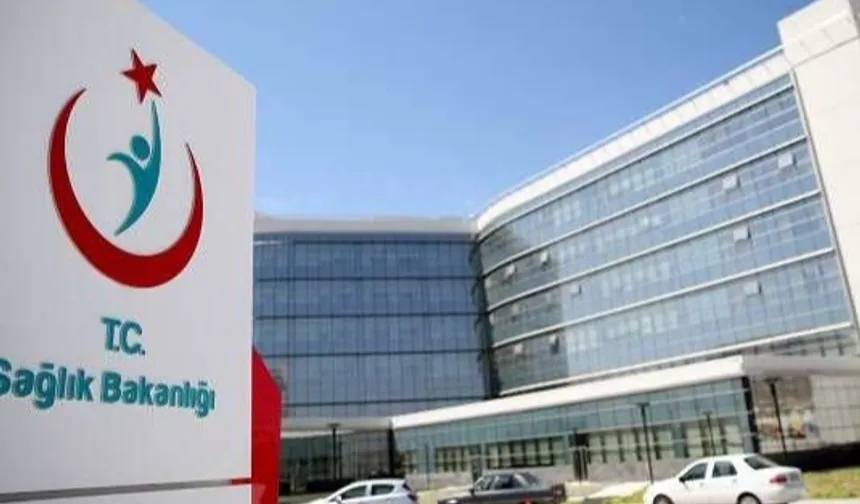 Sağlık Bakanlığı duyurdu... Seyahat gemisindeki 3 Türk vatandaşı karantinada