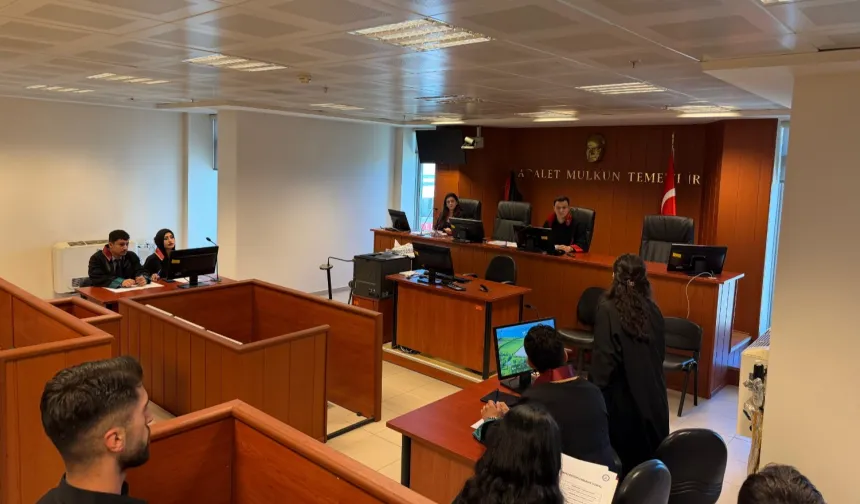 Trabzon'da hukuk öğrencilerine yargı simülasyonu