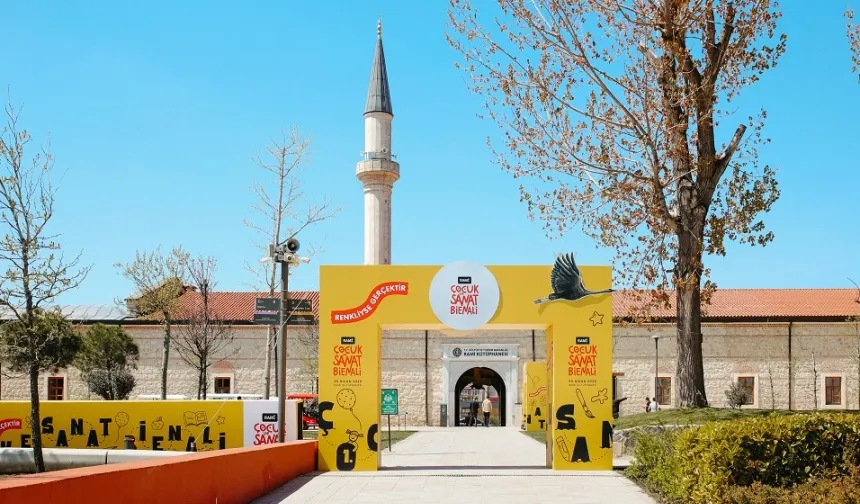Rami Kütüphanesi'ndeki Çocuk ve Sanat Bienali 31 Temmuz 2026'ya Uzatıldı