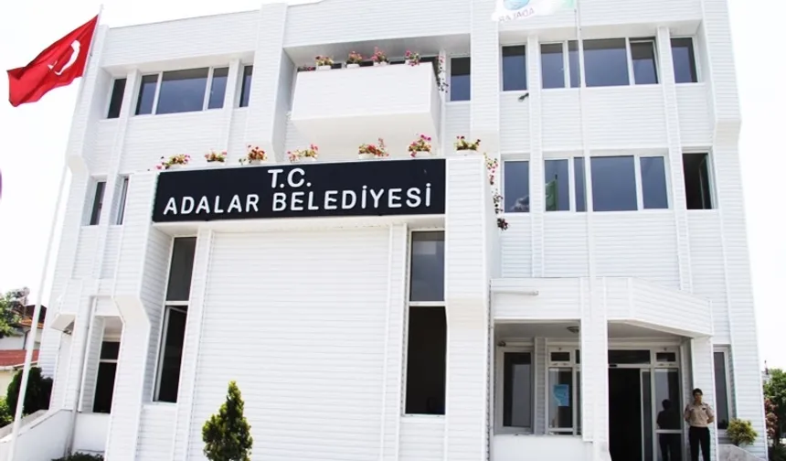 Adalar Belediyesi'ne imar operasyonu: Başkan Ali Ercan Akpolat gözaltına alındı