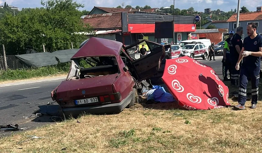Düzce'de Trafik Kazası: Milletvekili Ercan Öztürk Yaralandı, 1 Kişi Öldü