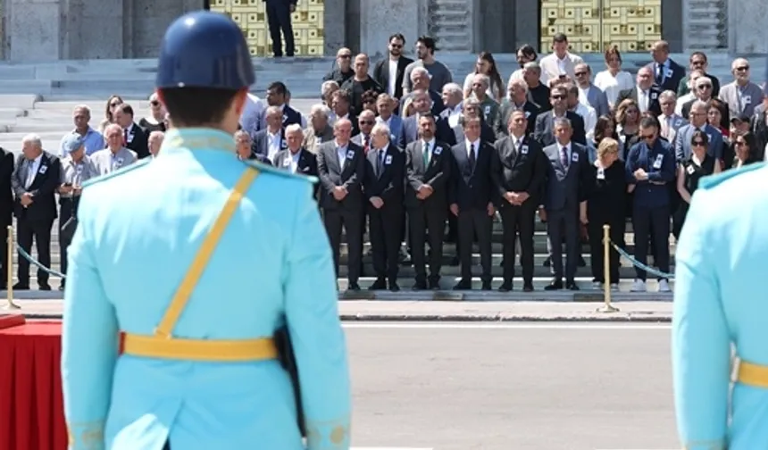 CHP'li Orhan Sür'e TBMM'de Veda: Kılıçdaroğlu ve Özel Cenazede Bir Araya Geldi