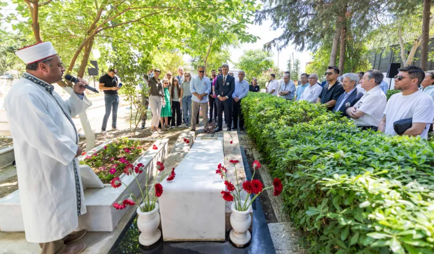 İzmir'de merhum Başkan Piriştina'ya 22 yıl sonra aynı saygı ve özlem