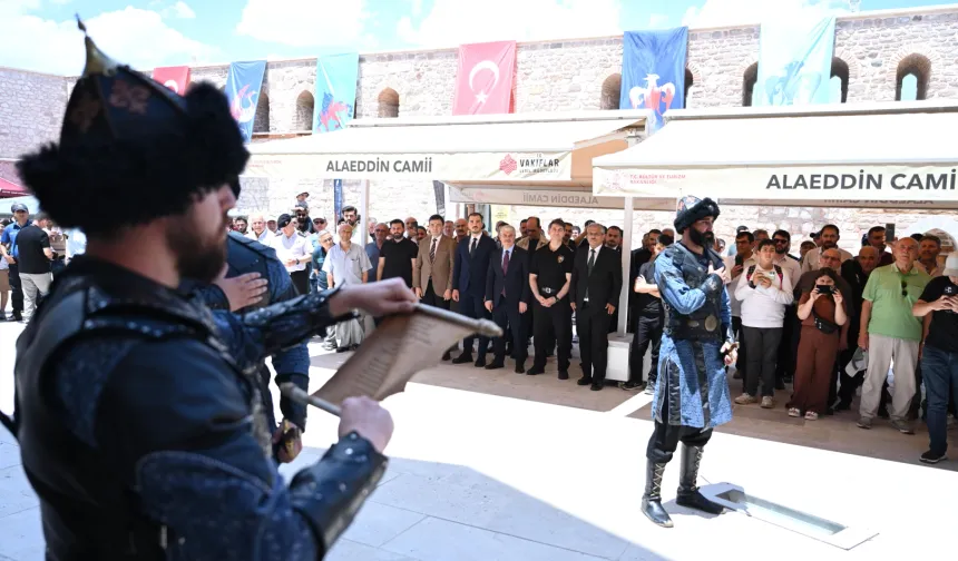 Konya’nın Başşehir Oluşunun 929. Yılında Selçuklu Sultanları Dualarla Anıldı