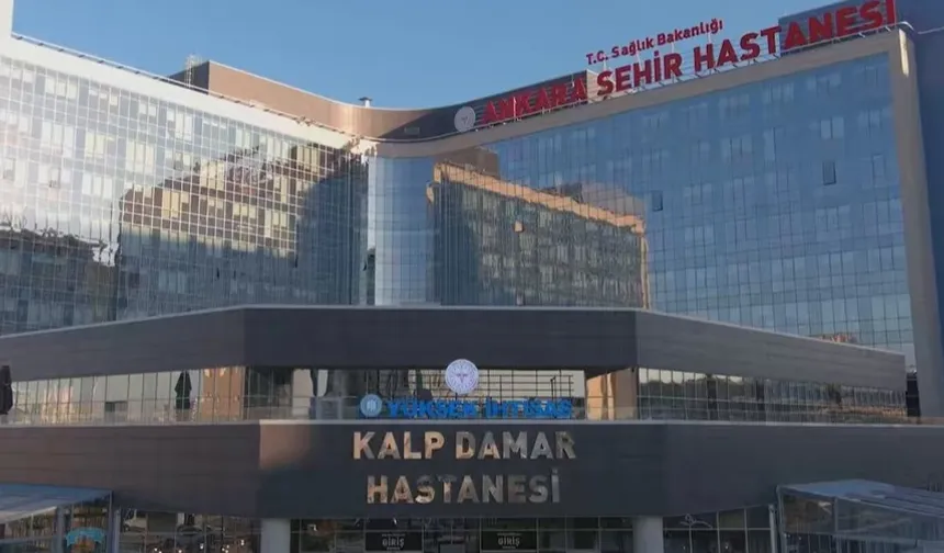 Türkiye'nin İlk Yerli Kalp-Akciğer Makinesiyle İlk Ameliyat Başarıyla Yapıldı