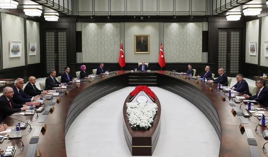 Ankara Kulisleri Hareketlendi: Kabinede 6 Bakan Değişiyor! İşte O İsimler