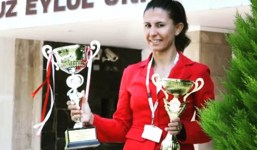 Doç. Dr. Esra Kürkcü Akgönül'den Uluslararası Bisiklet Antrenörlüğü Başarısı