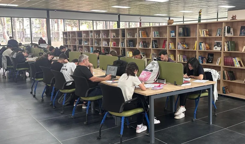 Sosyal Etki Zirvesi'nden Adıyaman'a Kitap Köprüsü