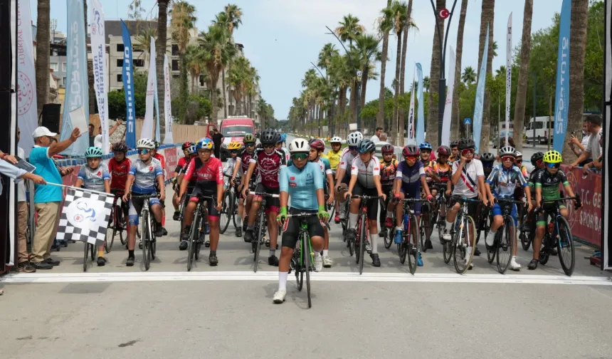İskenderun'da Türkiye Kupası 6. Etap Puanlı Yol Yarışları Tamamlandı