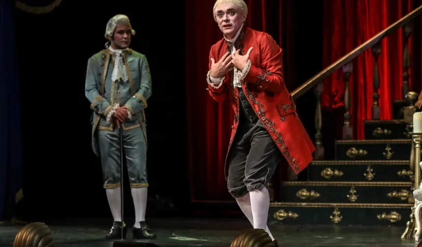 Amadeus veda turnesine çıkıyor