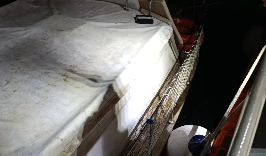 Avcılar açıklarında tekne arızası 6 kişi kurtarıldı
