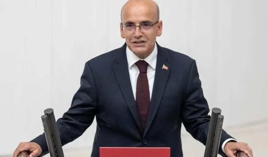 Bakan Şimşek Türkiye'nin borçluluk oranını yorumladı