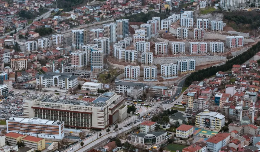 Yeniden doğuşun tarihi... 17 Ağustos'tan 'Dirençli Şehir Kocaeli'ye' uzanan yol