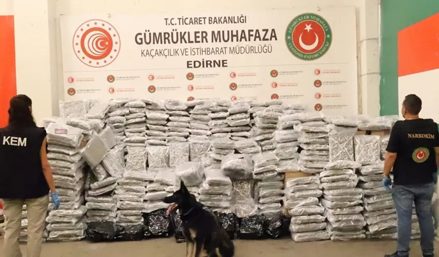 Zehir tacirlerine bir darbe daha! Kapıkule'de 810 kilogram esrar ele geçirildi