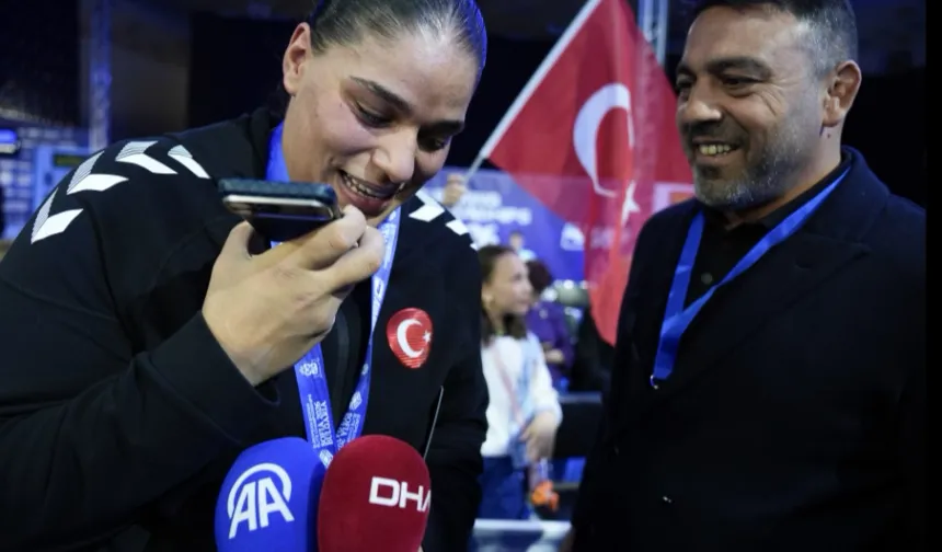 Avrupa şampiyonu milli boksöre Cumhurbaşkanı Erdoğan'dan tebrik