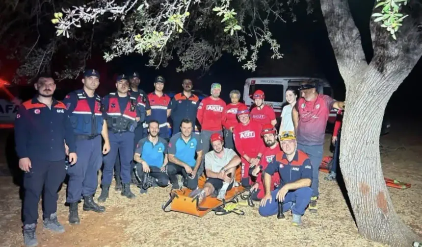 Kaş'ta Likya Yolu'nda mahsur kalan Rus turist kurtarıldı