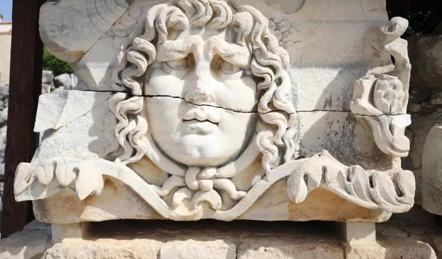 Medusa'nın antik dünyadaki gizemli rolü... Medusa'nın binlerce yıllık koruyucu sırrı
