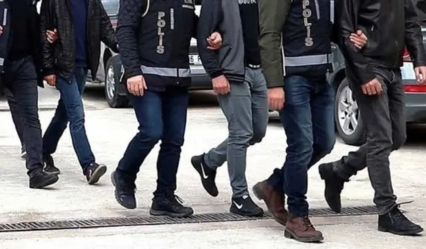 Usulsüz vatandaşlık soruşturmasında 26 tutuklama