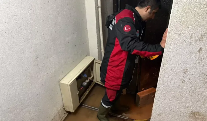 İstanbul Maltepe'de ekipler tam kapasite sahada