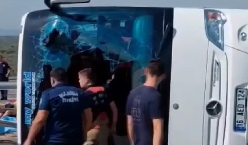 Manisa'da feci kaza! Bursa'dan hareket etmişlerdi... Çok sayıda ölü var!