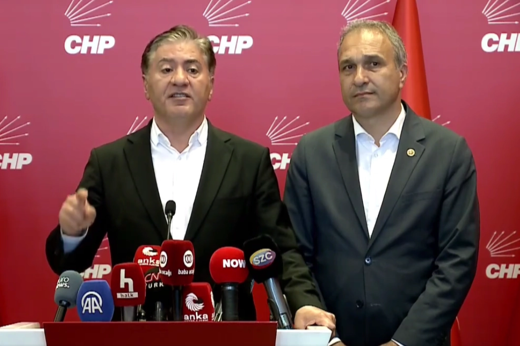 CHP Genel Merkezi'nde tahliye gerginliği! CHP heyeti İçişleri ile görüştü
