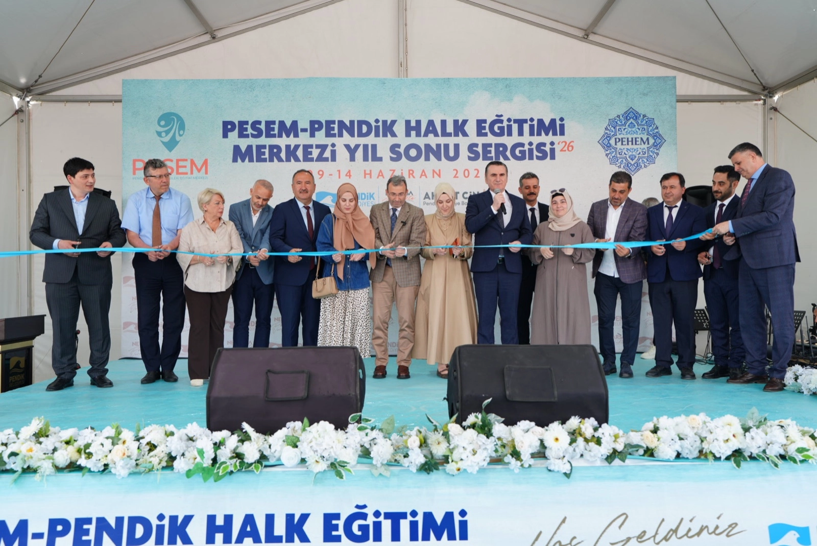 İstanbul Pendik'te muhteşem yıl sonu sergisi açıldı